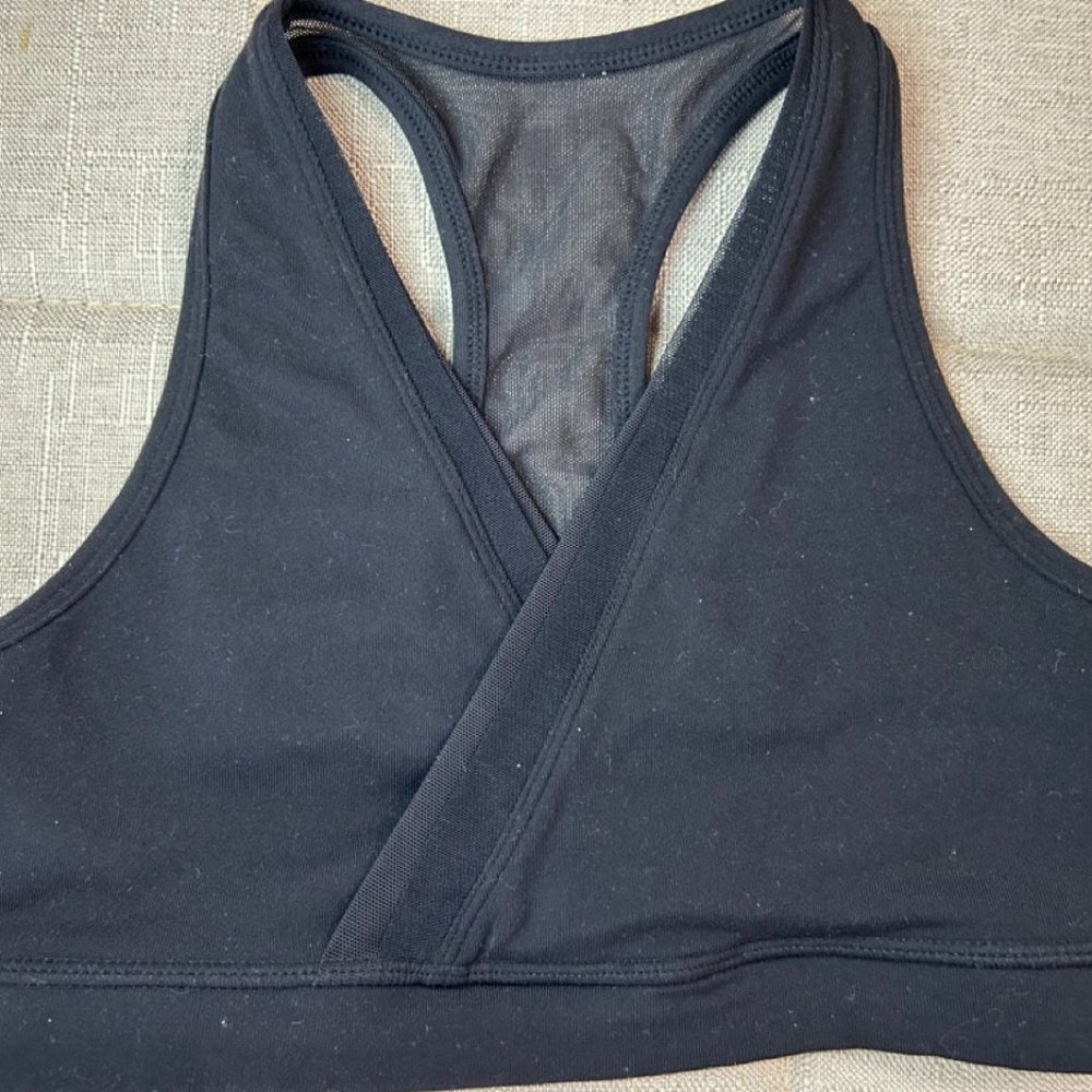 Crossover Lululemon bra